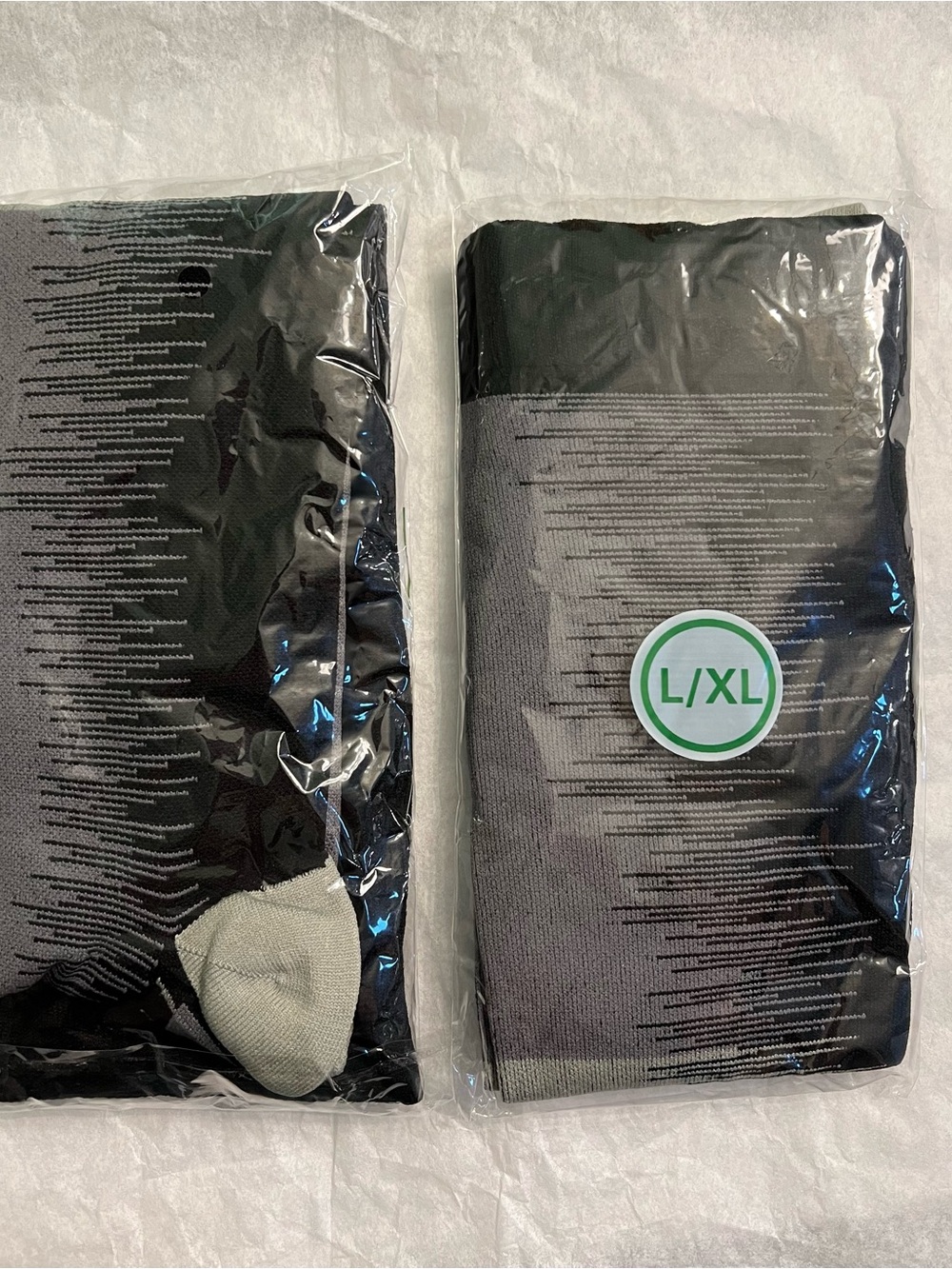 New-Men’s/Women's L/XL Black & Gray FuelMeFoot Copper Compression Socks 2 Pack